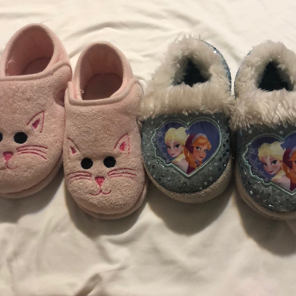 Two pair of kids slippers toddler size 9-10